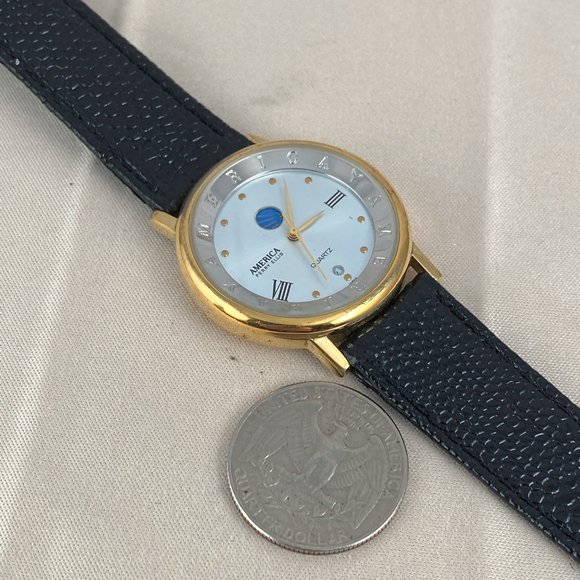 Vintage AMERICA Perry Ellis Moon Phase Watch Roman Numerals Date - Picture 6 of 8